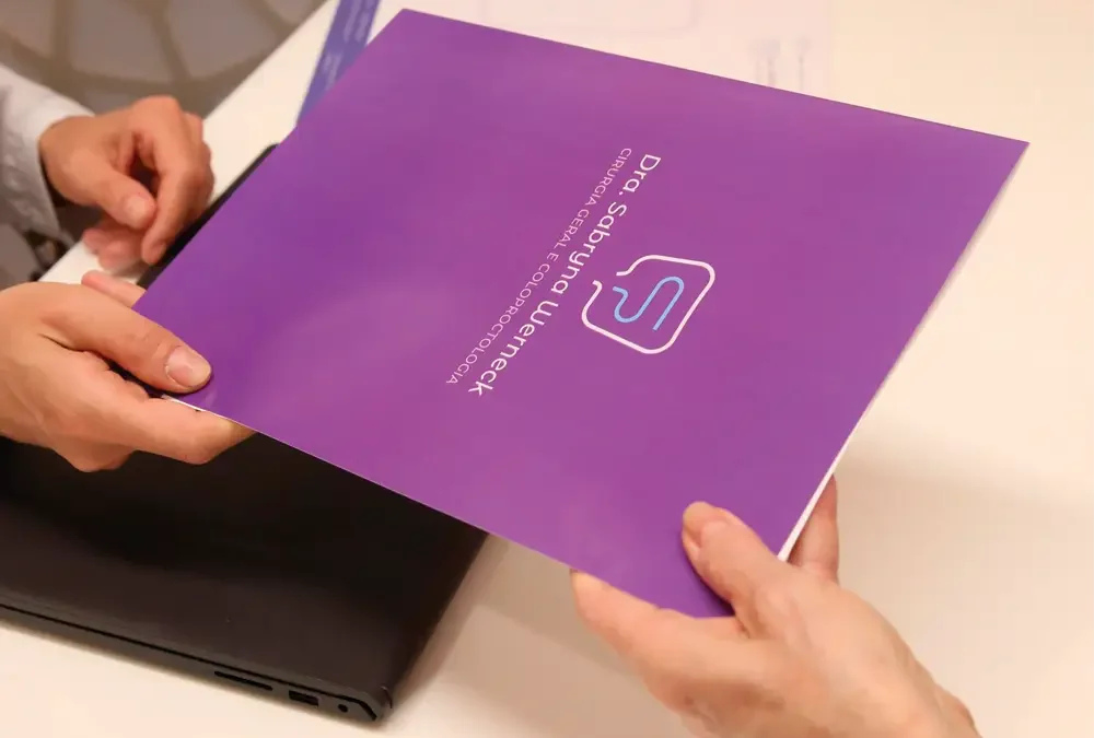Folder Consultório Dra. Sabryna Werneck